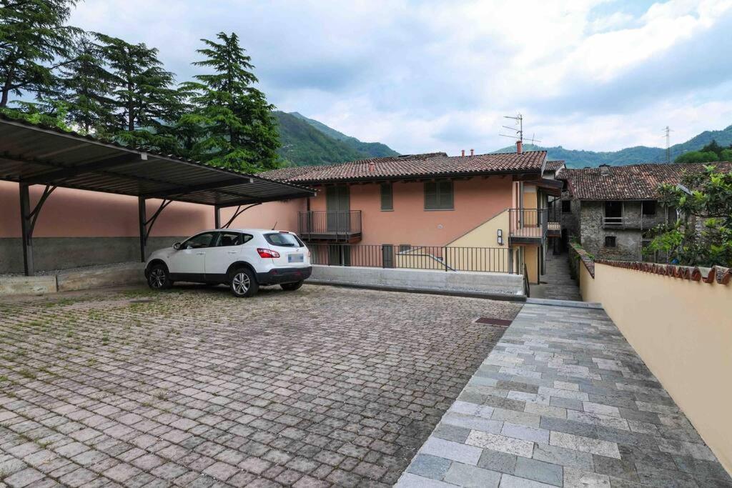 Appartamento Borgo Di Terzo Bifocale In Centro Storico Check In 24H Fast Wi-Fi Bus 500M Esterno foto