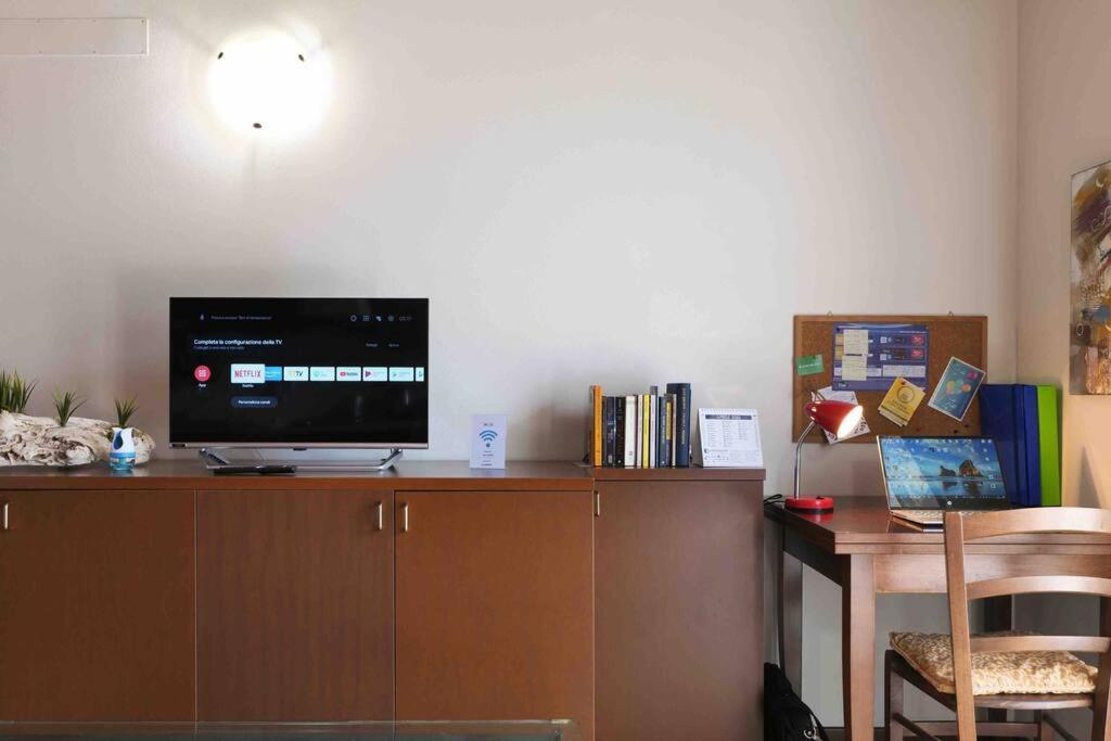Appartamento Borgo Di Terzo Bifocale In Centro Storico Check In 24H Fast Wi-Fi Bus 500M Esterno foto