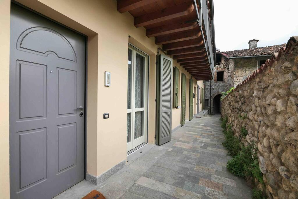 Appartamento Borgo Di Terzo Bifocale In Centro Storico Check In 24H Fast Wi-Fi Bus 500M Esterno foto